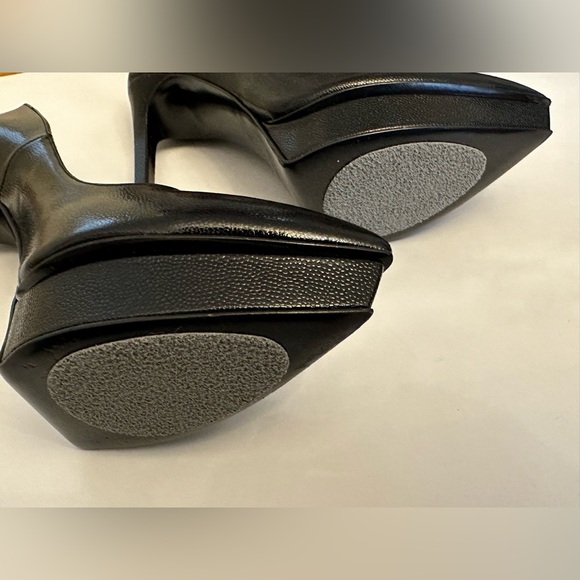 Authentic Yves Saint Laurent Platform Pumps Near Mint Condition Size 38 w/box - Picture 6 of 8